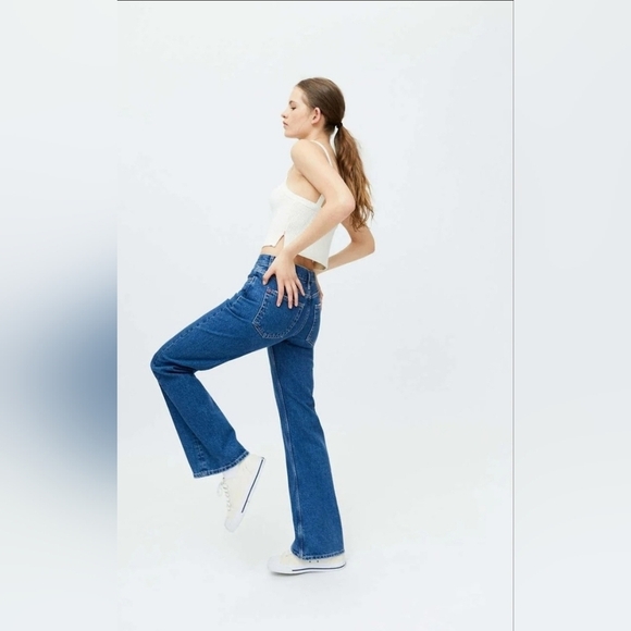 BDG 90s Mid Rise Bootcut Leg Jeans - Picture 2 of 6